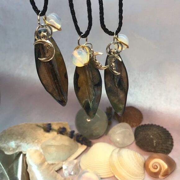 MOONSTONE & MOTHER OF PEARL NECKLACE - Picture 1 of 13